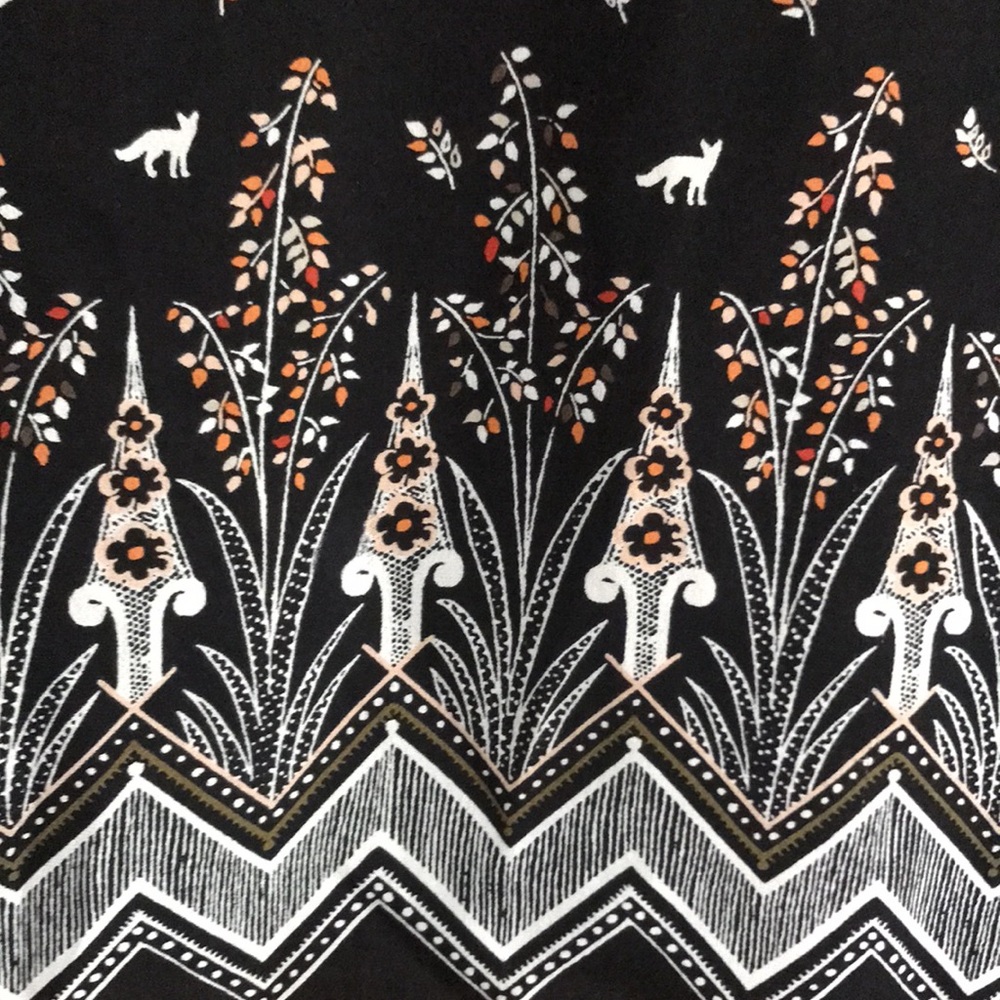 Mini fox 🦊 print dress. - Picture 5 of 9
